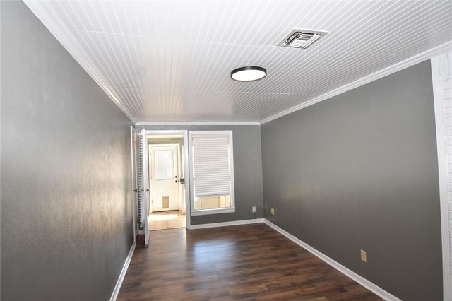 115 Neal Road, Wharton, TX 77488