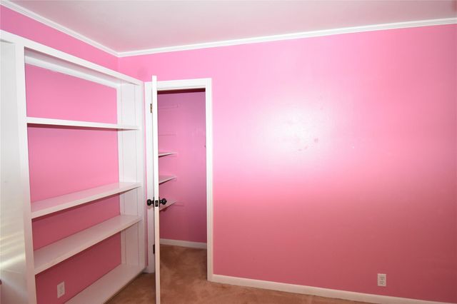 115 Neal Road, Wharton, TX 77488