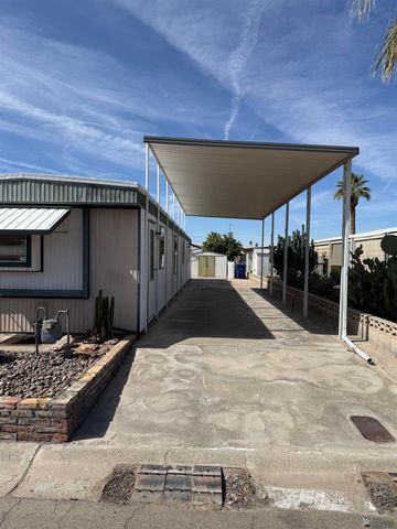2034 S Roadrunner Ave, Yuma, AZ 85364