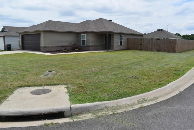 45 Oak Leaf Drive, Conway, AR 72032