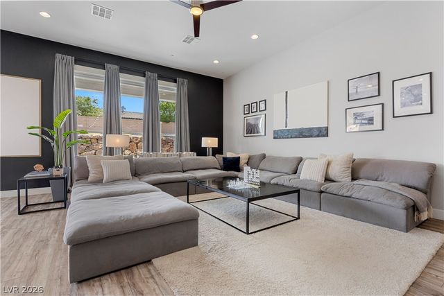 311 Lookout Avenue, Henderson, NV 89002