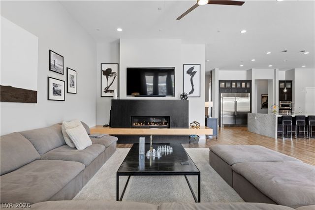 311 Lookout Avenue, Henderson, NV 89002