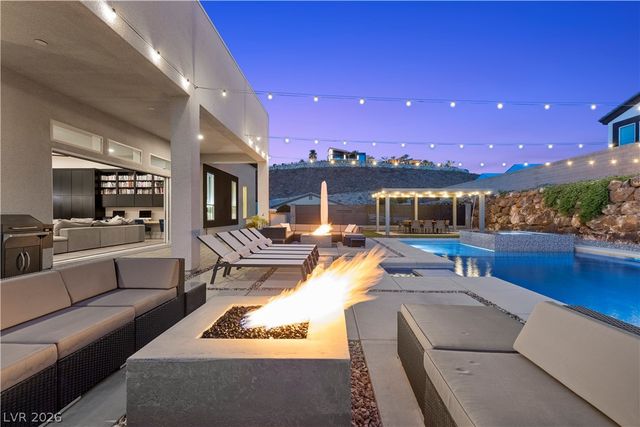 311 Lookout Avenue, Henderson, NV 89002