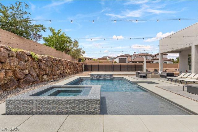 311 Lookout Avenue, Henderson, NV 89002