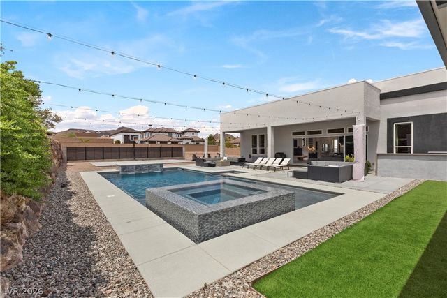 311 Lookout Avenue, Henderson, NV 89002