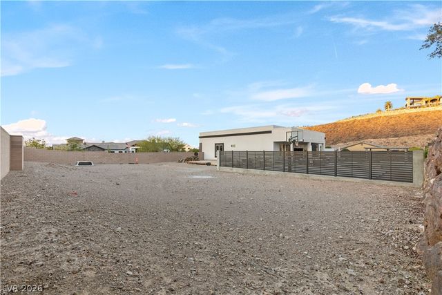 311 Lookout Avenue, Henderson, NV 89002