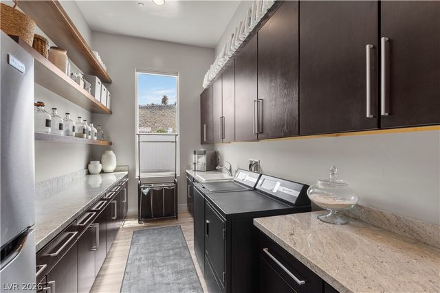 311 Lookout Avenue, Henderson, NV 89002
