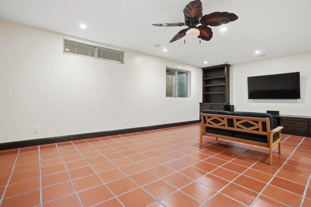 258 H Ave, Coronado, CA 92118