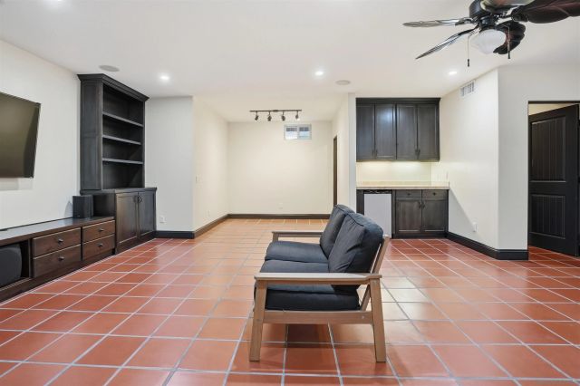 258 H Ave, Coronado, CA 92118