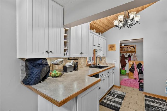 17 E 17 E White Lake Dr, Twin Lakes, Mi 49457 Drive, Twin Lake, MI 49457