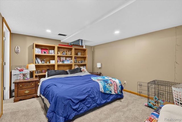 17 E 17 E White Lake Dr, Twin Lakes, Mi 49457 Drive, Twin Lake, MI 49457
