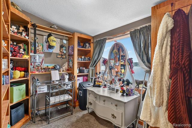 17 E 17 E White Lake Dr, Twin Lakes, Mi 49457 Drive, Twin Lake, MI 49457