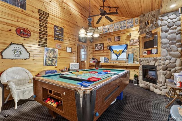 17 E 17 E White Lake Dr, Twin Lakes, Mi 49457 Drive, Twin Lake, MI 49457