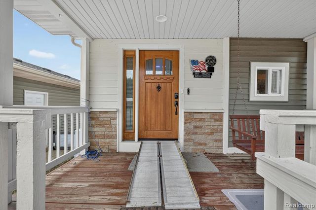 17 E 17 E White Lake Dr, Twin Lakes, Mi 49457 Drive, Twin Lake, MI 49457