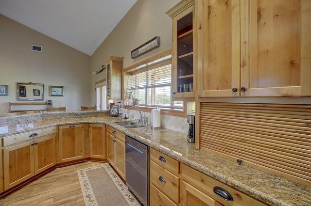 9414 Laird Road, Round Top, TX 78954
