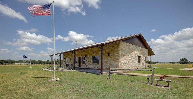 9414 Laird Road, Round Top, TX 78954