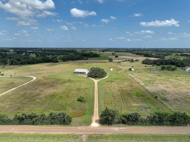 9414 Laird Road, Round Top, TX 78954