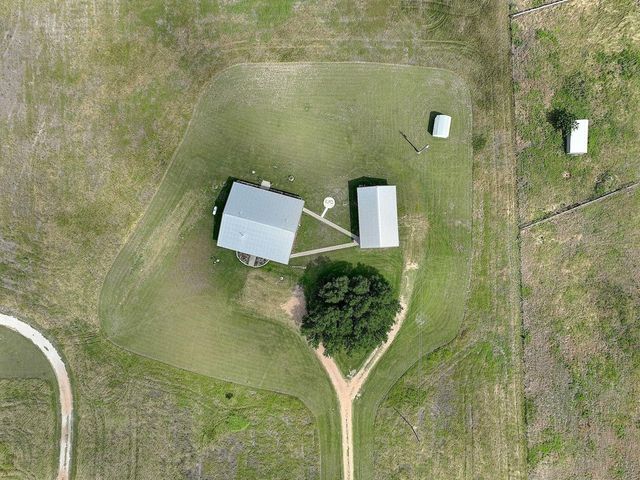 9414 Laird Road, Round Top, TX 78954