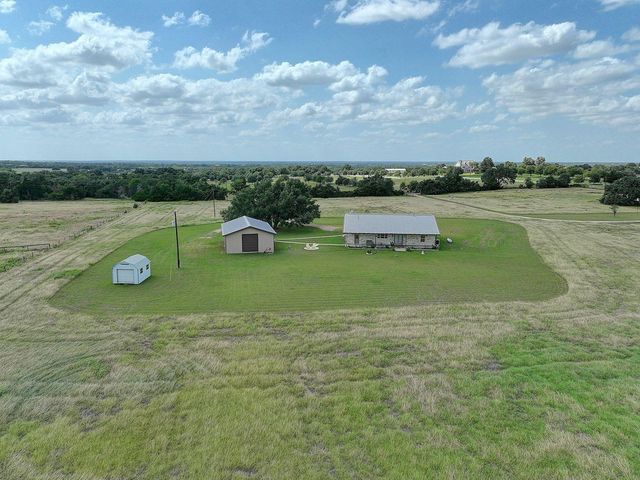 9414 Laird Road, Round Top, TX 78954