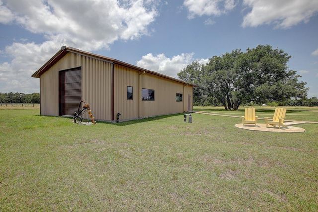9414 Laird Road, Round Top, TX 78954