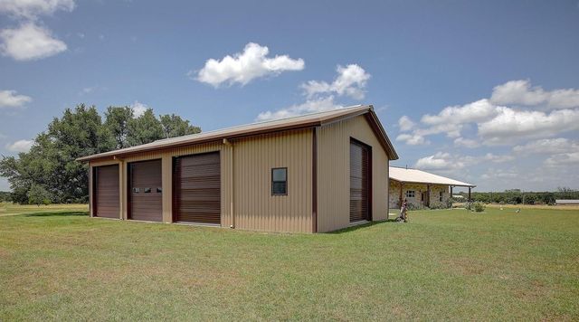 9414 Laird Road, Round Top, TX 78954