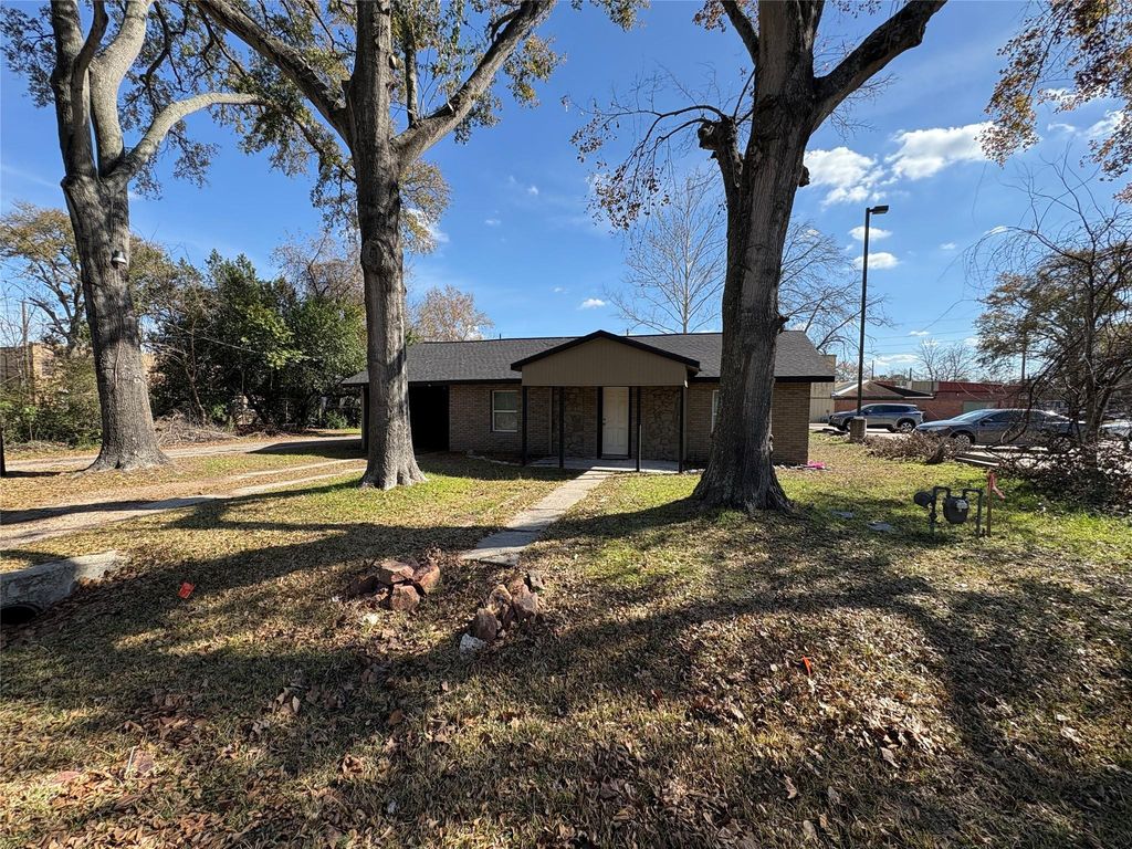 309 Houston Street, Tomball, TX 77375