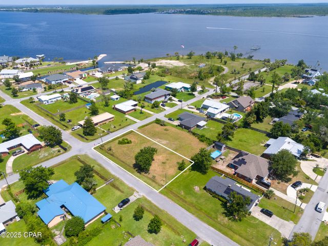 115 Carolina Avenue, Lynn Haven, FL 32444