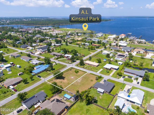 115 Carolina Avenue, Lynn Haven, FL 32444