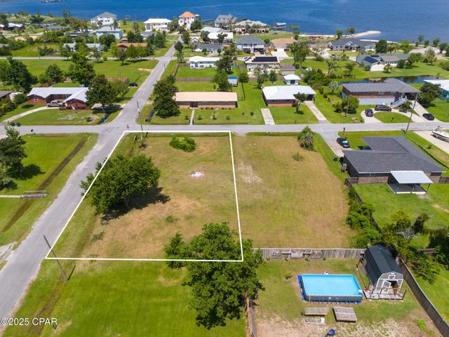 115 Carolina Avenue, Lynn Haven, FL 32444