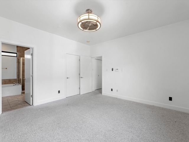 4421 Eigel Street, Houston, TX 77007