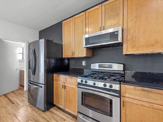 4421 Eigel Street, Houston, TX 77007