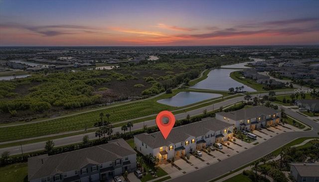 17456 CRESCENT MOON LOOP, Bradenton, FL 34211