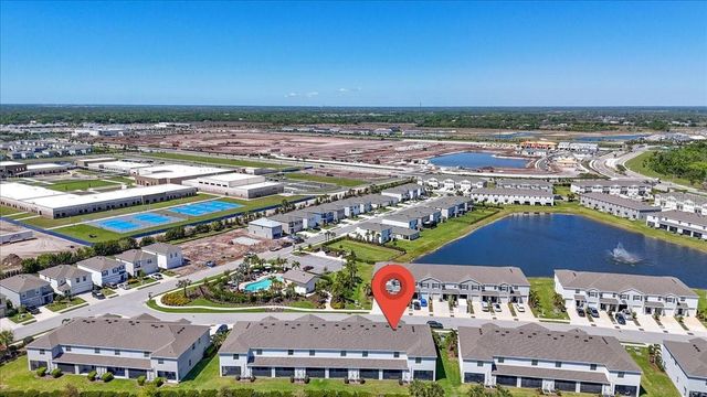 17456 CRESCENT MOON LOOP, Bradenton, FL 34211