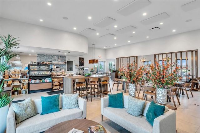 17456 CRESCENT MOON LOOP, Bradenton, FL 34211