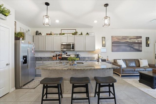 17456 CRESCENT MOON LOOP, Bradenton, FL 34211