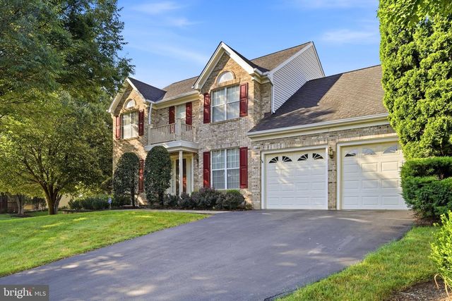 219 FOXBOROUGH DR SW, Leesburg, VA 20175