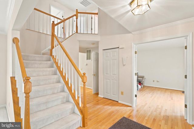 219 FOXBOROUGH DR SW, Leesburg, VA 20175