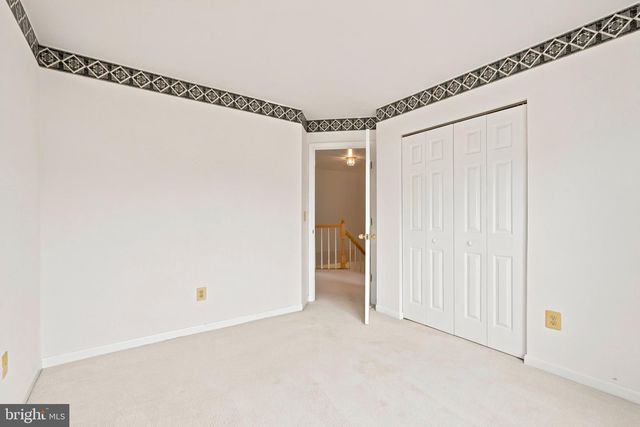 219 FOXBOROUGH DR SW, Leesburg, VA 20175