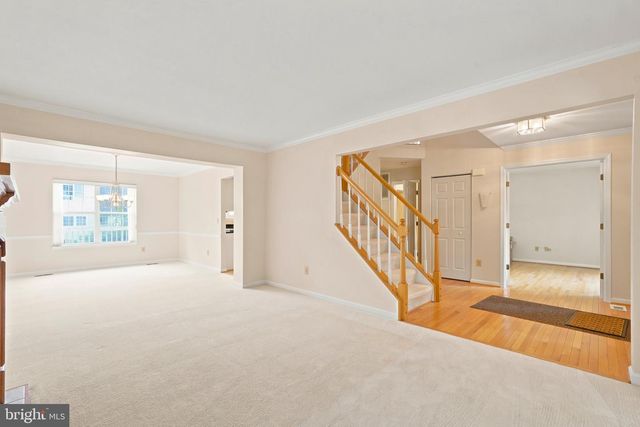 219 FOXBOROUGH DR SW, Leesburg, VA 20175