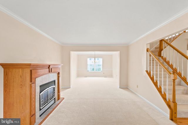 219 FOXBOROUGH DR SW, Leesburg, VA 20175