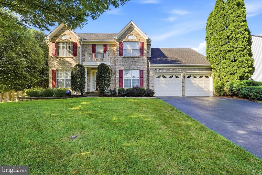 219 FOXBOROUGH DR SW, Leesburg, VA 20175