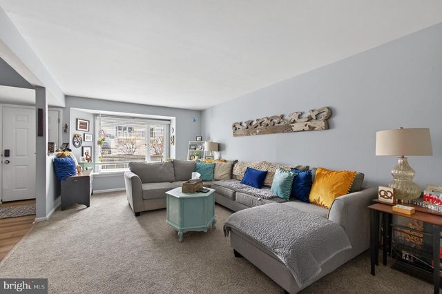 202 E CHELSEA CIR, Newtown Square, PA 19073