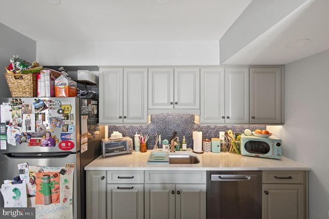 202 E CHELSEA CIR, Newtown Square, PA 19073