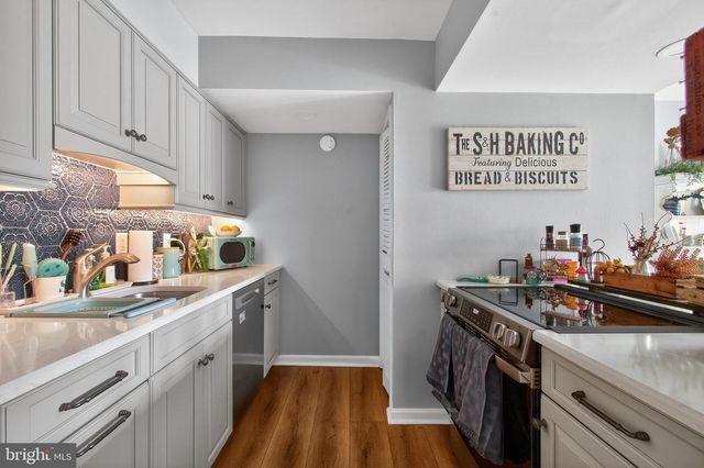 202 E CHELSEA CIR, Newtown Square, PA 19073