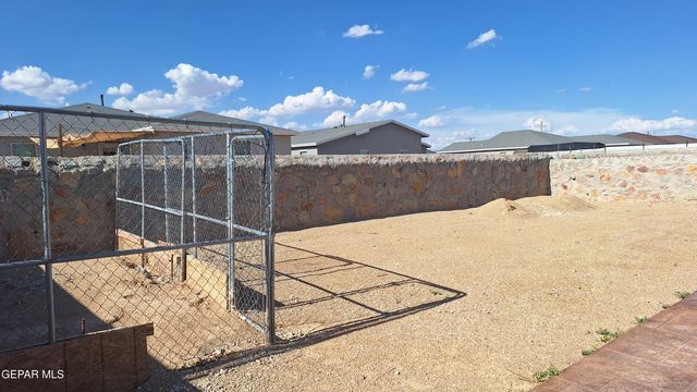 14577 Firewheel Avenue, Horizon City, TX 79928