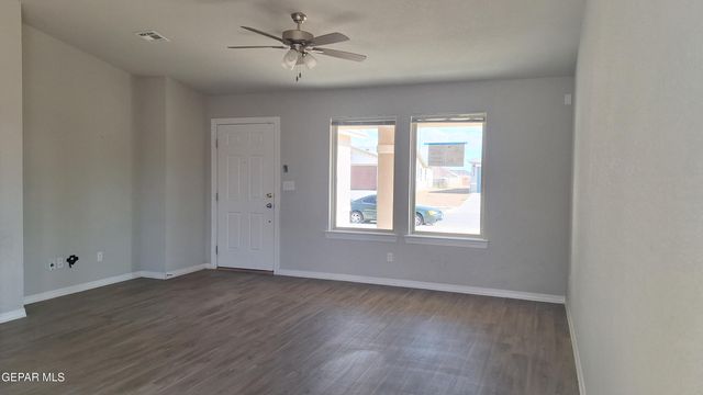 14577 Firewheel Avenue, Horizon City, TX 79928