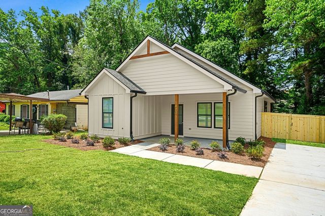 1470 Monteel Drive NW, Atlanta, GA 30318