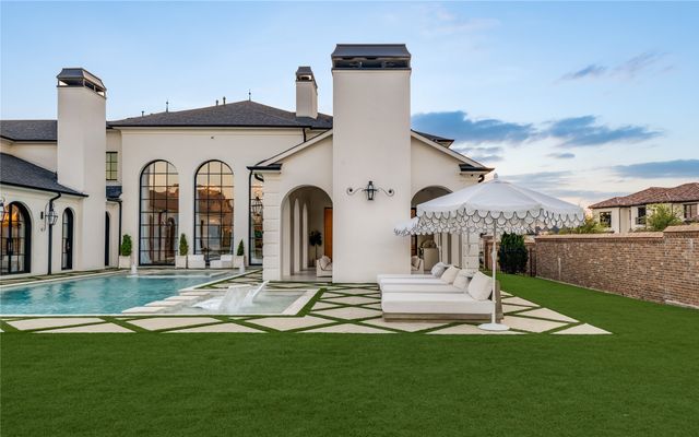 12460 Farmstead Drive, Frisco, TX 75033