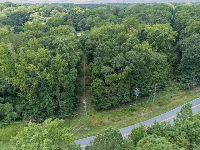 103 E Freeman Street, Newnan, GA 30263