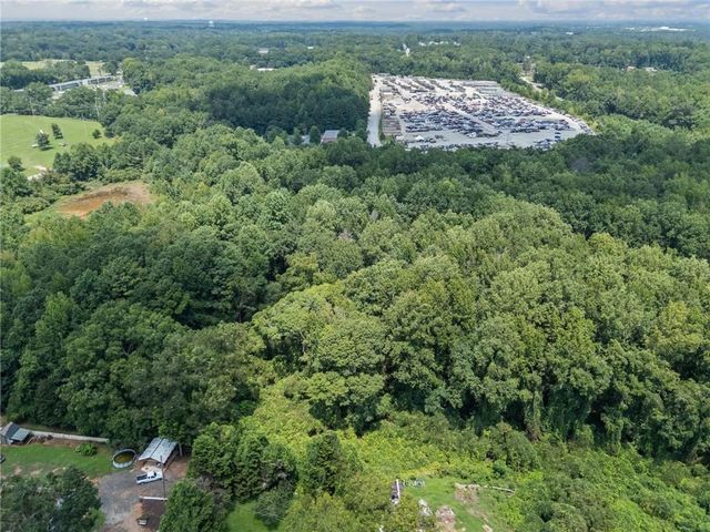 103 E Freeman Street, Newnan, GA 30263